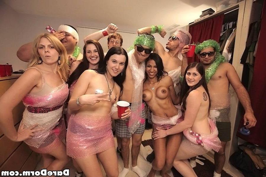 15P Naughty college sluts getting fucked in their horny party
