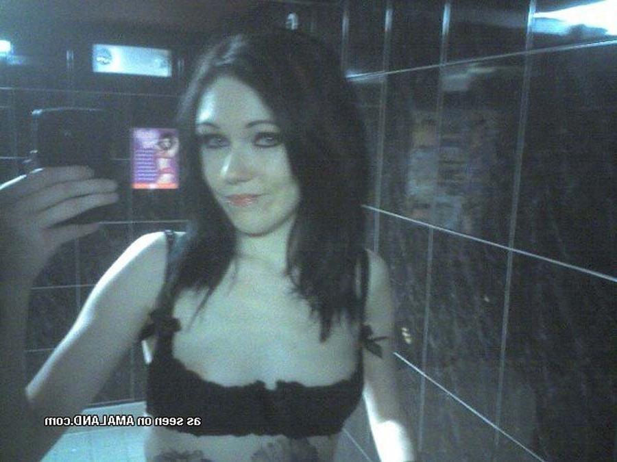 16P Photo compilation of a hot and sexy goth babe