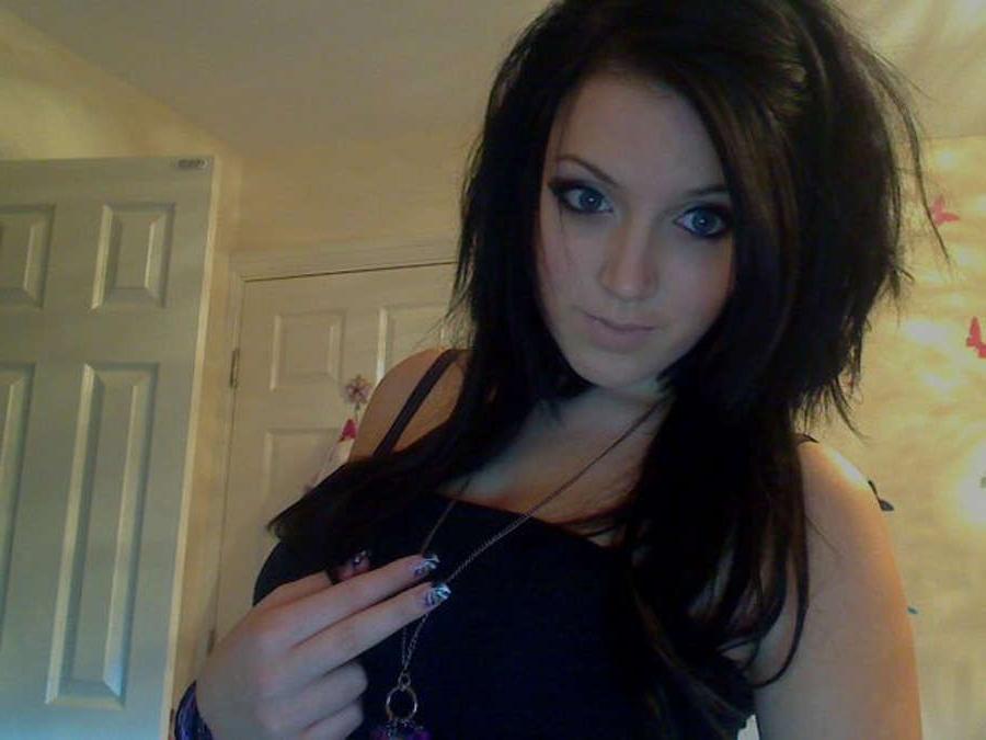 15P Picture compilation of various scene chicks