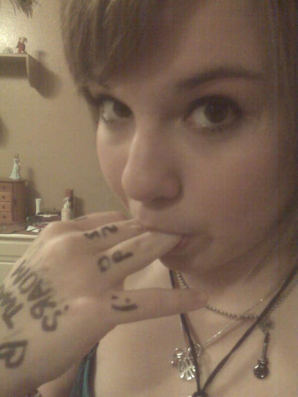 15P Hot compilation of scene babes' nice selfpics