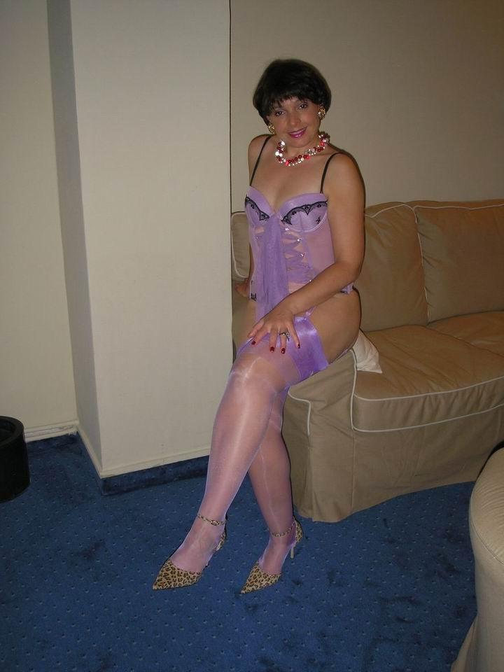 15P Amateur housewife Nathalie posing in lingerie