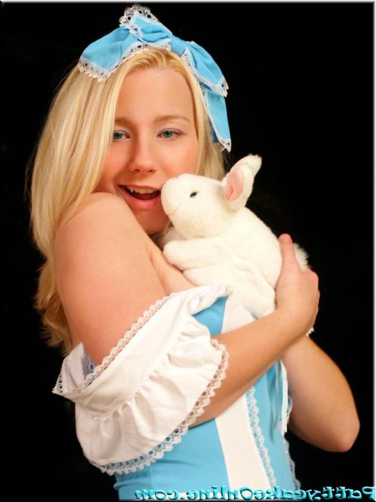 16P Busty blonde teen dressed like in fairytale