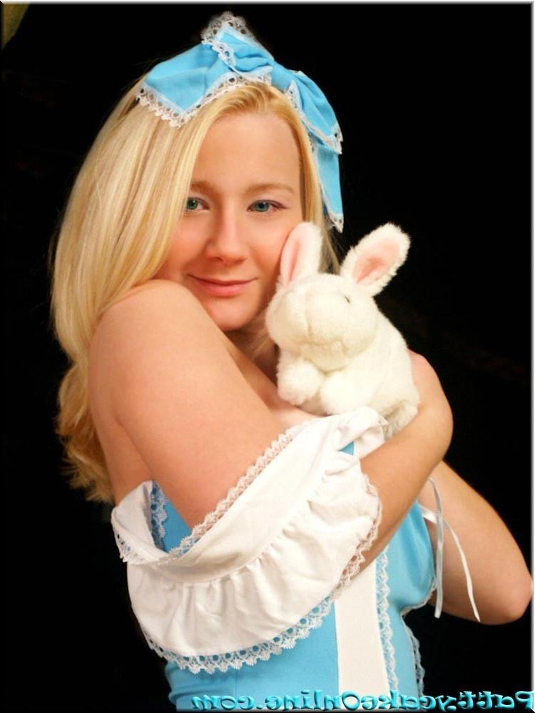 16P Busty blonde teen dressed like in fairytale
