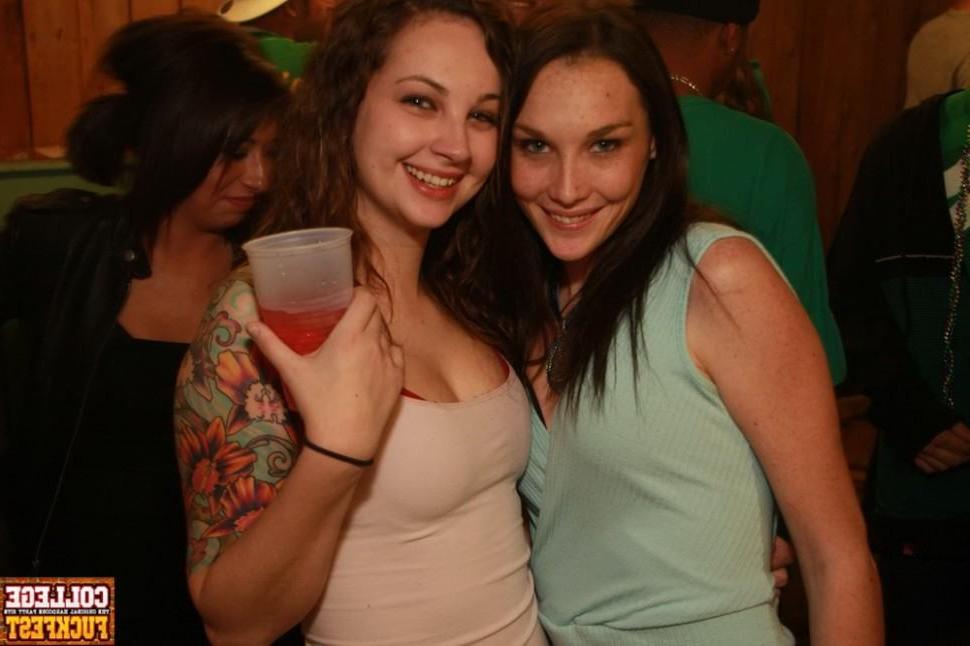 15P Drunk teen GFs partying on campus in homemade pix