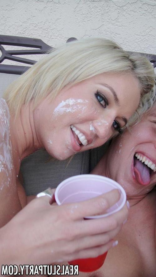 17P Drunk slut college teenie hoes in hardcore group sex party