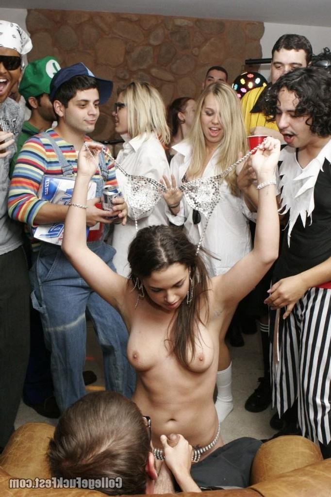 15P Drunk cum thirsty amateur college girlfriends in homemade pix