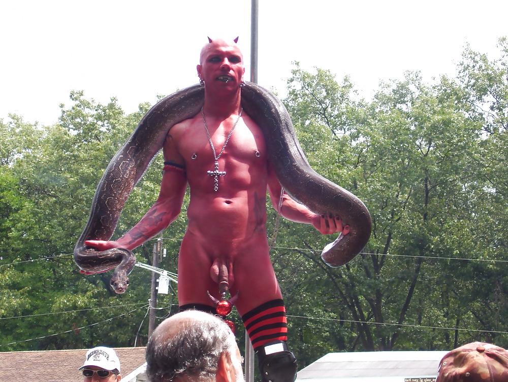 6P More stripper contest pix
