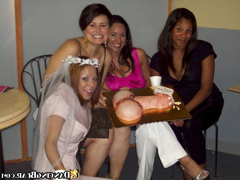 16P Bachelorette party with blowjobs and fucking 