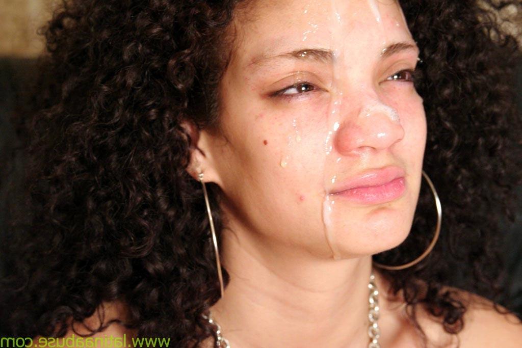 16P Amazing latina amateur enjoys deepthroat action