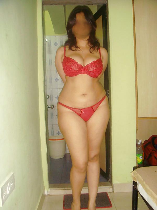 12P Thick Desi Milf