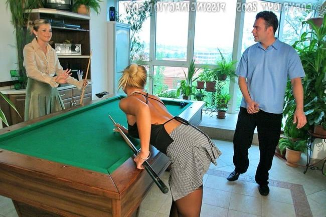 15P Guy having watersport sex with two babes