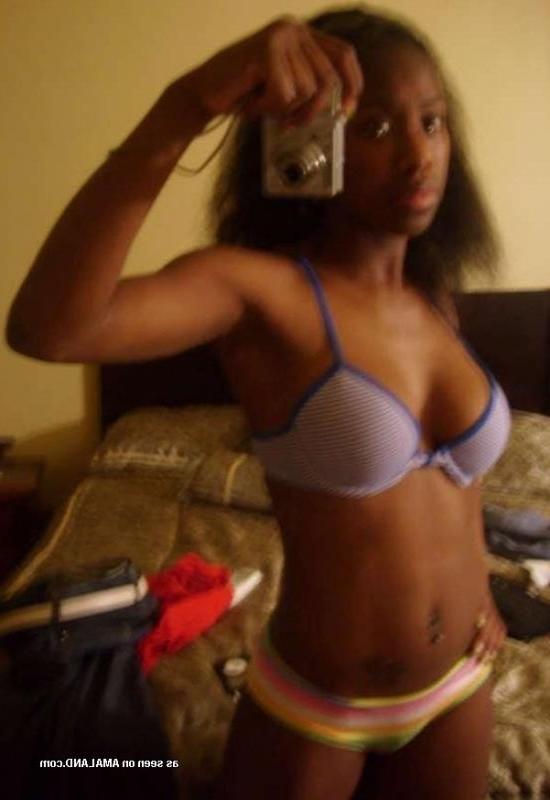 10P Compilation of non-nude babes posing in sexy selfpics