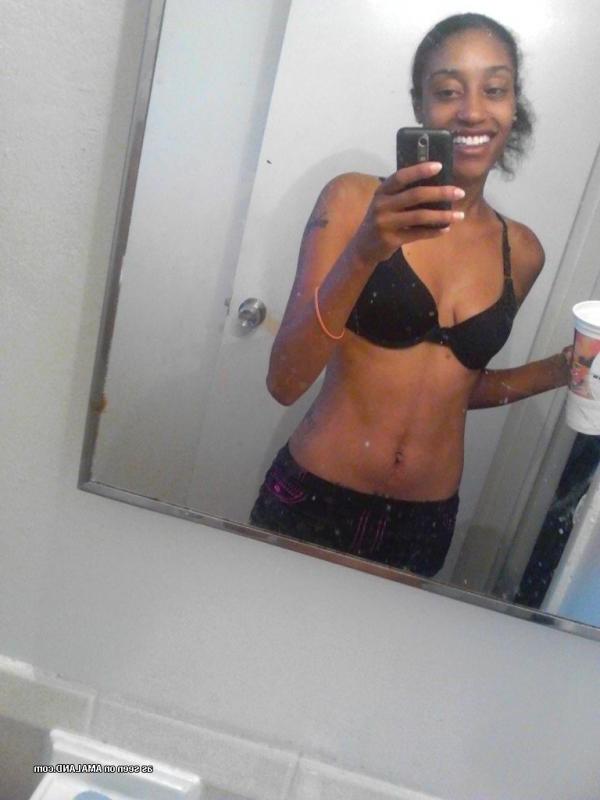 8P Compilation of a non-nude chick posing in her underwear