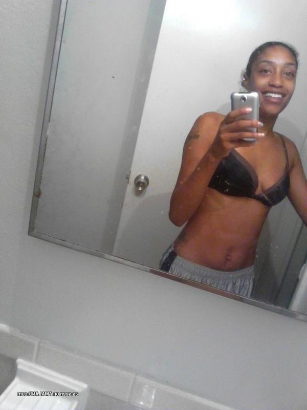 8P Compilation of a non-nude chick posing in her underwear