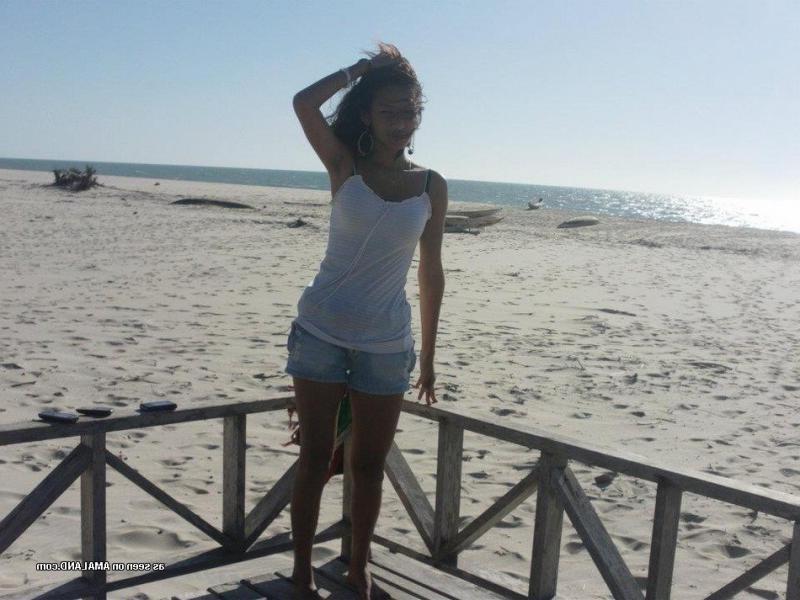 14P Compilation of a non-nude chick posing for her pal outdoors