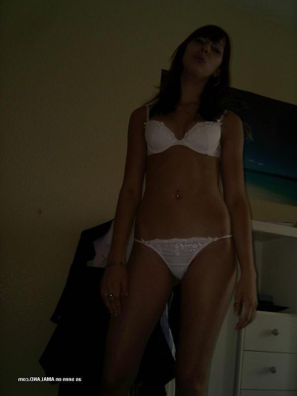 14P Chick strips down to her underwear in pic compilation