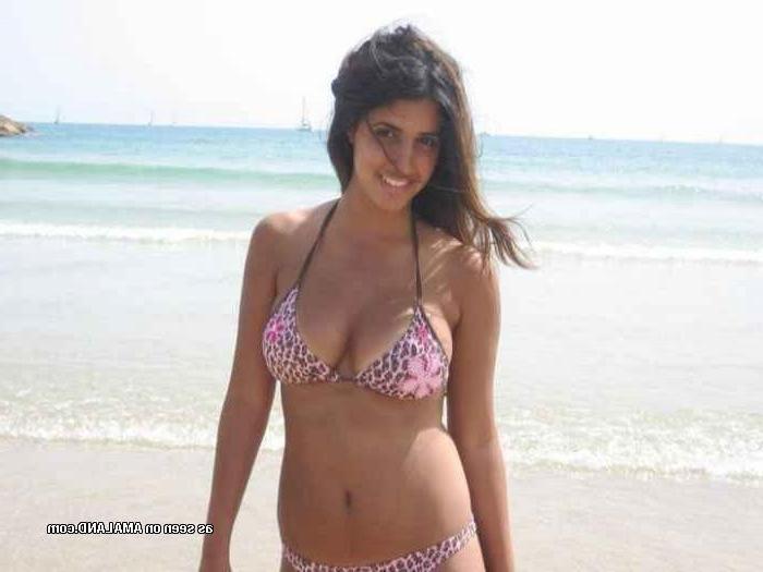 10P Compilation of sexy girlfriends posing in hot bikinis