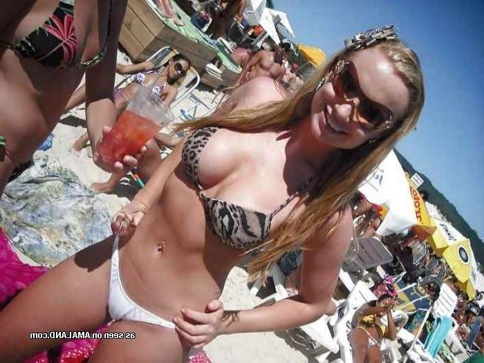 10P Compilation of sexy girlfriends posing in hot bikinis