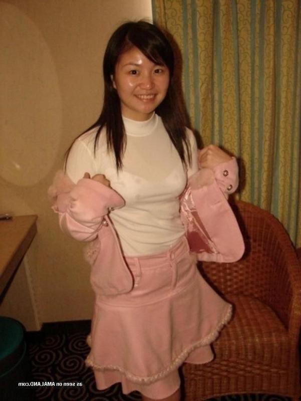14P Compilation of naughty non-nude chicks posing on cam