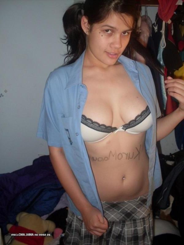 10P Nice photo compilation of a naughty non-nude chick