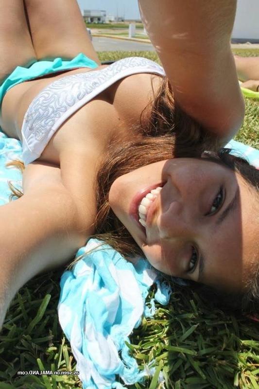 14P Compilation of sexy amateur babes posing in bikinis