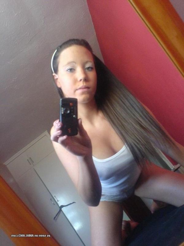 14P Compilation of an amateur sexy babe camwhoring