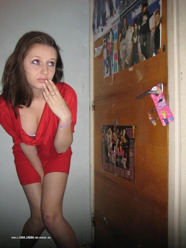 10P Compilation of two amateur babes in sexy non-nude poses