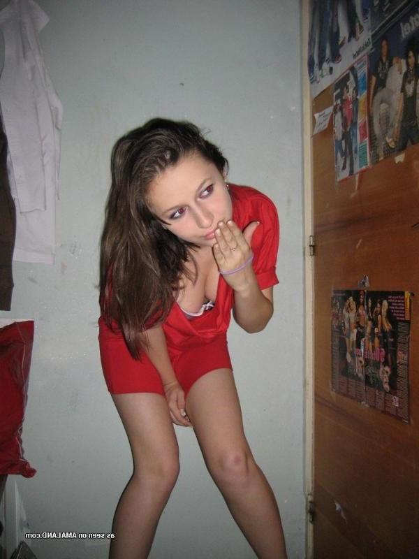 10P Compilation of two amateur babes in sexy non-nude poses