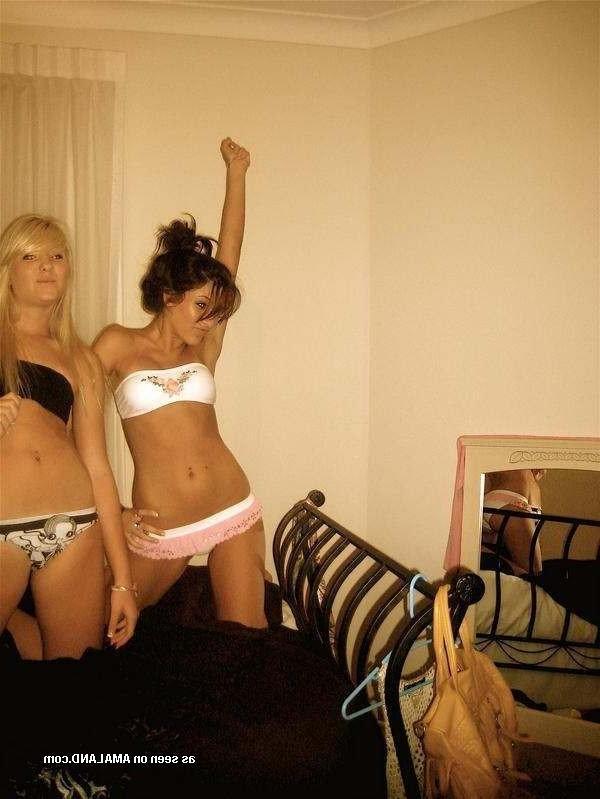 10P Compilation of naughty non-nude chicks posing for the cam