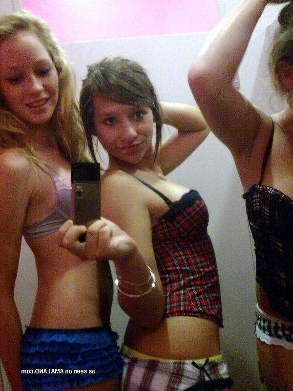 10P Compilation of naughty non-nude chicks posing for the cam
