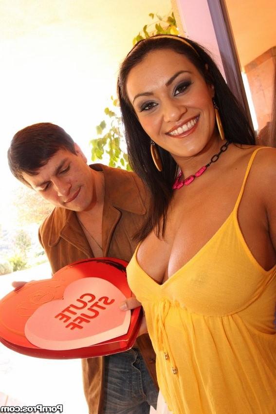 16P Gallery of  DeepThroat Love Featuring Charley Chase