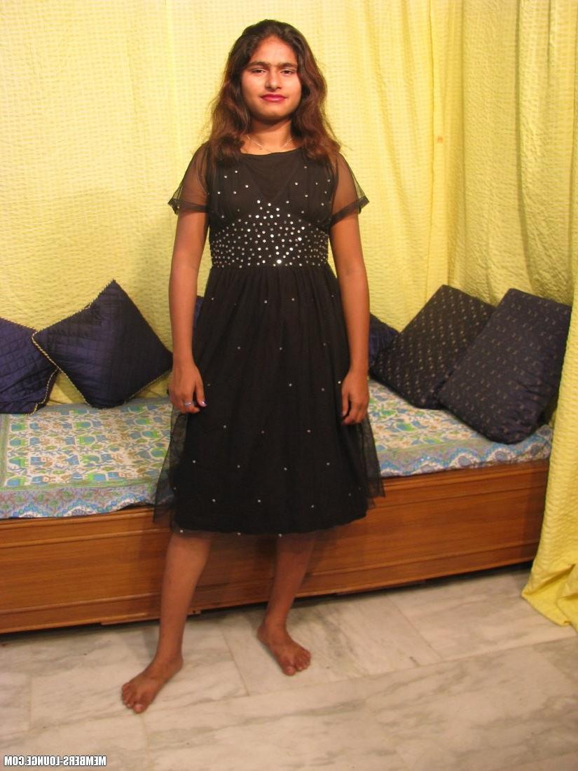 15P Kashish Showing her body with a vicious face