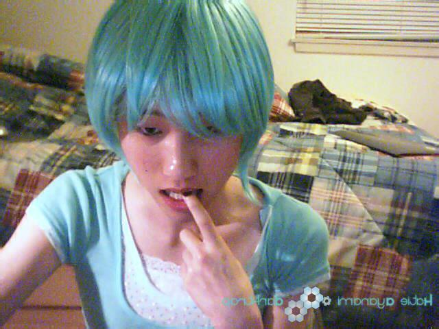 16P Young japanese newhalf in blue wig tease