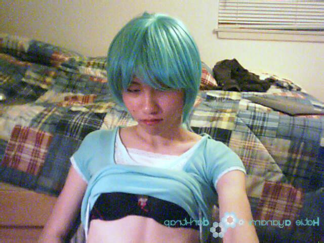 16P Young japanese newhalf in blue wig tease