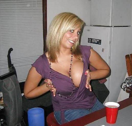 25P BUSTY AMATEUR I