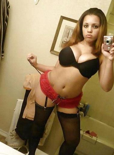 25P BUSTY AMATEUR XI
