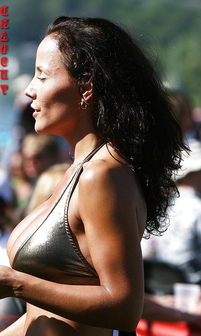 25P High Quality Candid Shots--Self Taken