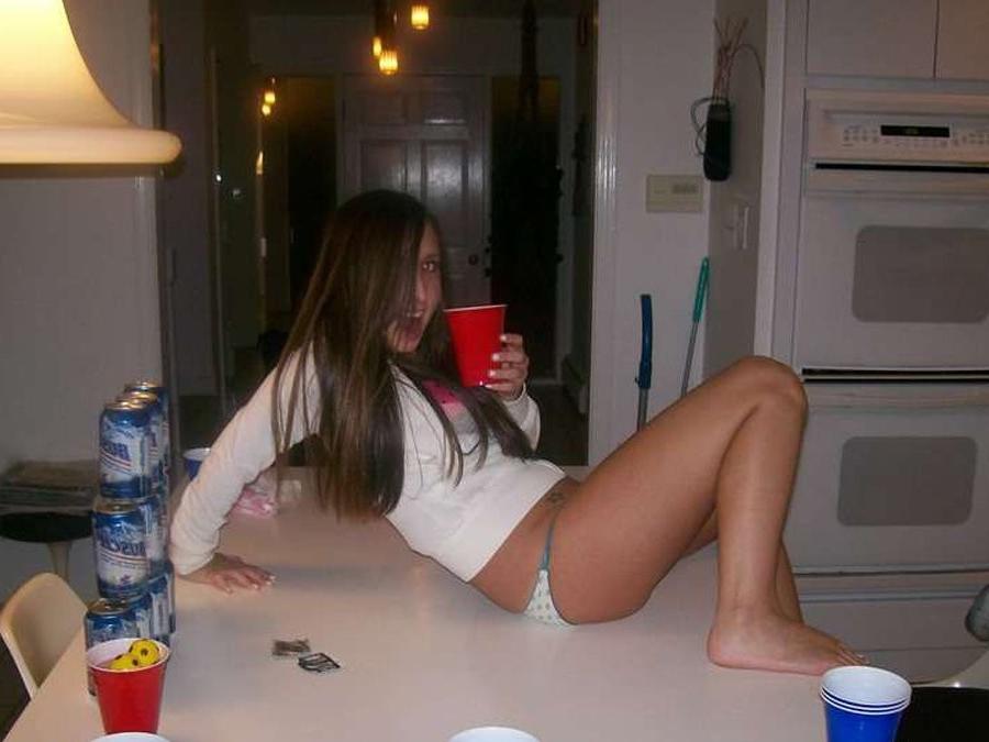 15P Drunk College Babes Exposing Awesome Breasts