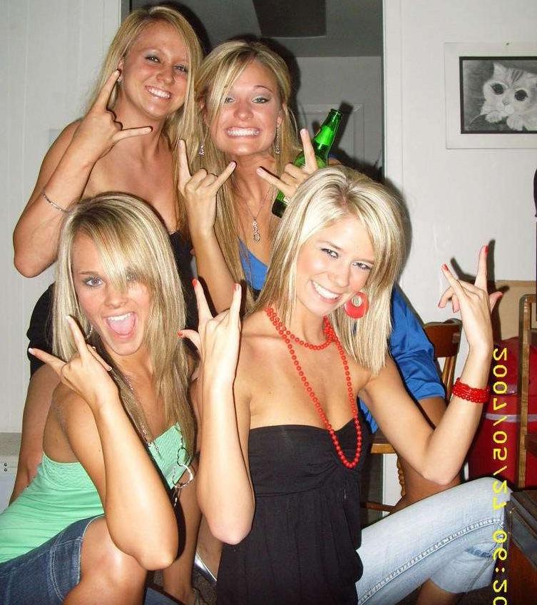 15P Drunk College Sweeties Party And Flash Perky Tits