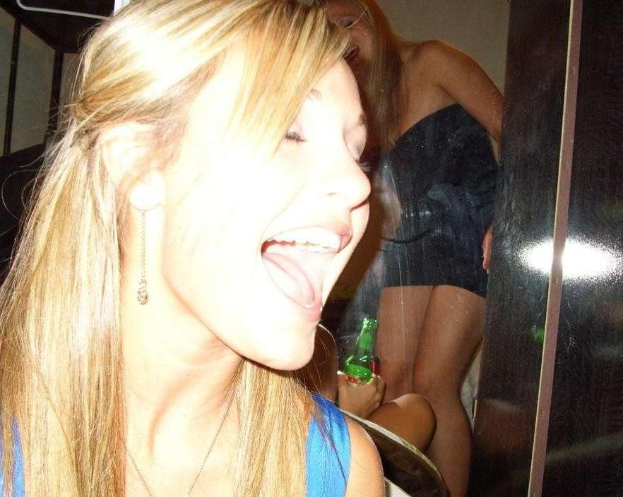 15P Drunk College Sweeties Party And Flash Perky Tits