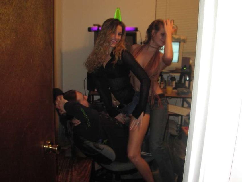 10P Drunk Spring Break Party Girls Flashing Perky Boobs