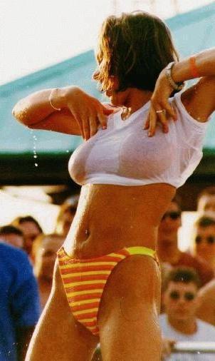15P Drunk College Girls Soaked At A Wet Tshirt Party