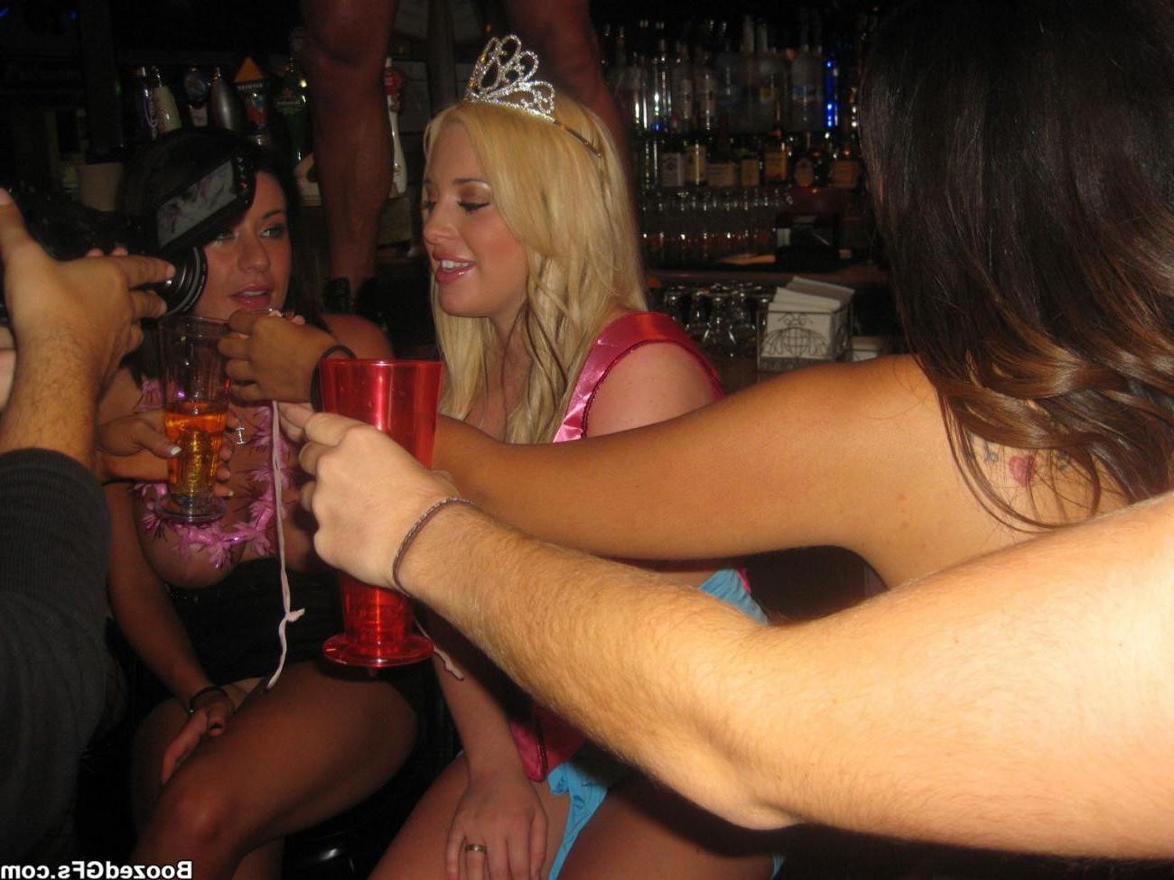 16P Naughty chicks blowing big hard cocks on private party