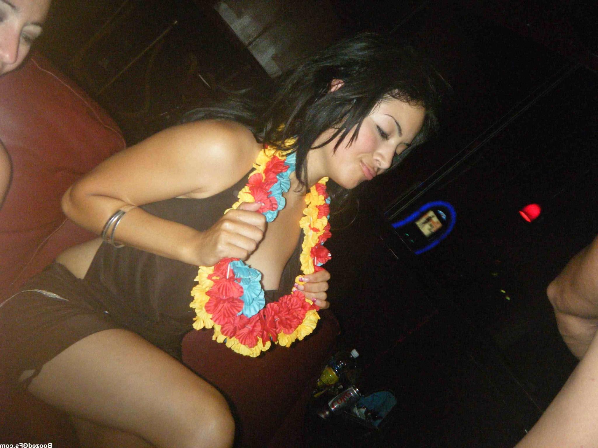 16P Naughty chicks blowing big hard cocks on private party