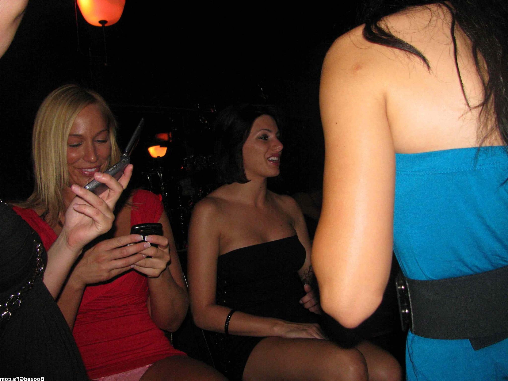 16P Horny male strippers with big cocks screwing chicks on party