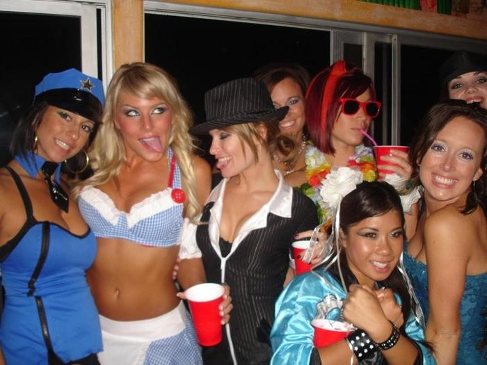 15P Sorority Chicks Trashed And Drunk At A College Party