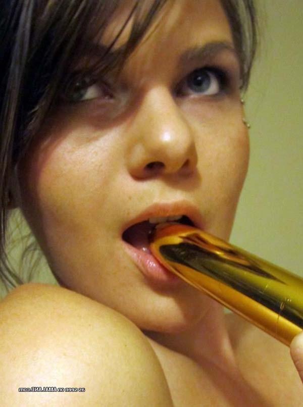 14P Busty amateur emo girlfriend stripping naked