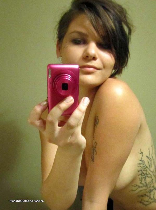 14P Busty amateur emo girlfriend stripping naked