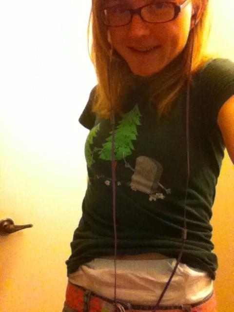 10P Teen TS Riley Kilo wearing diapers to catch her piss from her trap cock