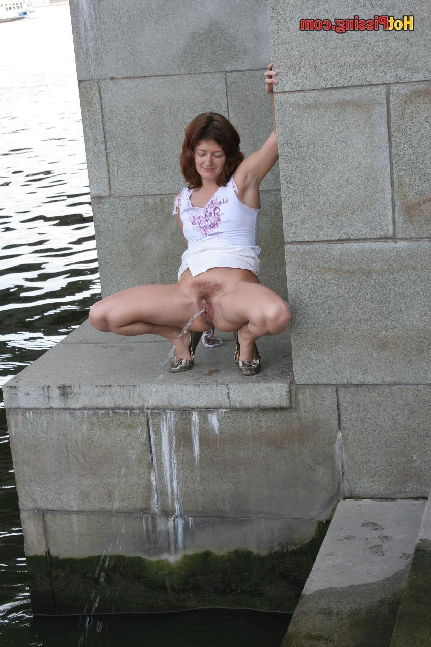 15P She had no choice except hot pissing under the bridge into the river